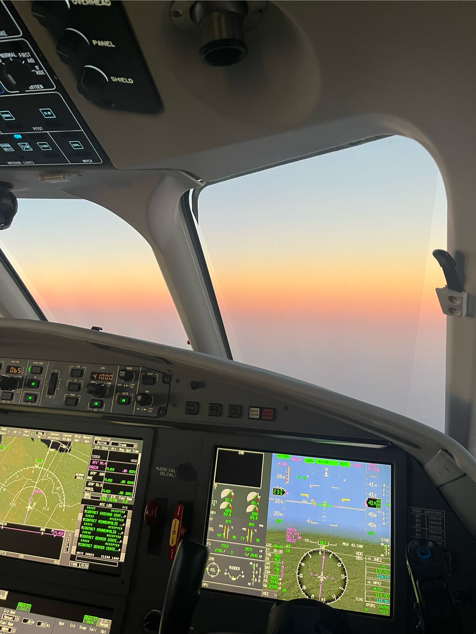 HTML5 Bootstrap Template by colorlib.com